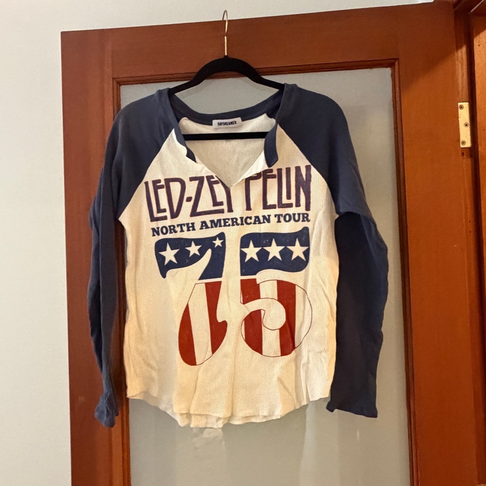 Led-Zeppelin Raglan Tour Shirt in Navy and White